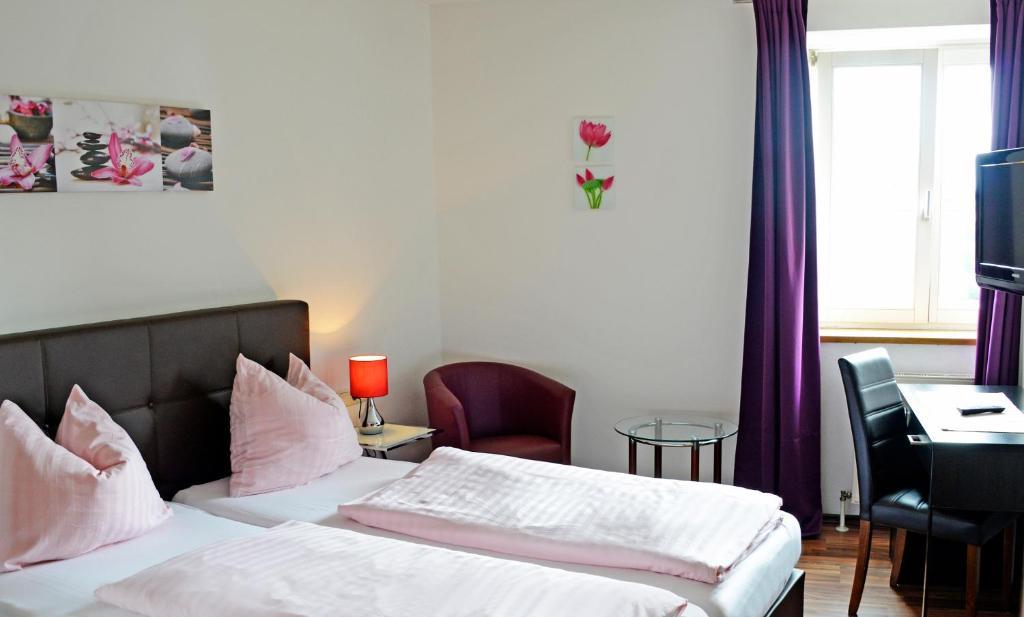 Hotel Hafnerwirt Hallein Quarto foto